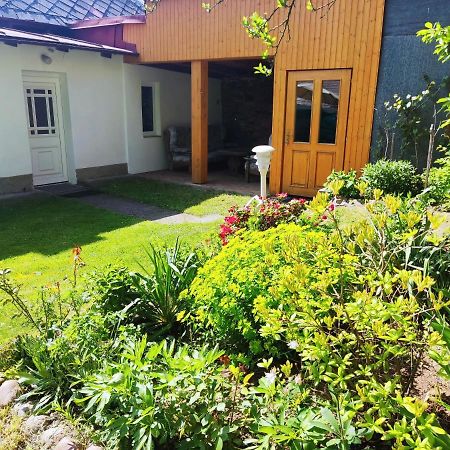 Apartman Utvina Exterior foto